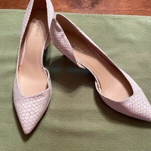 Nine West Women's Textured Cream Heels